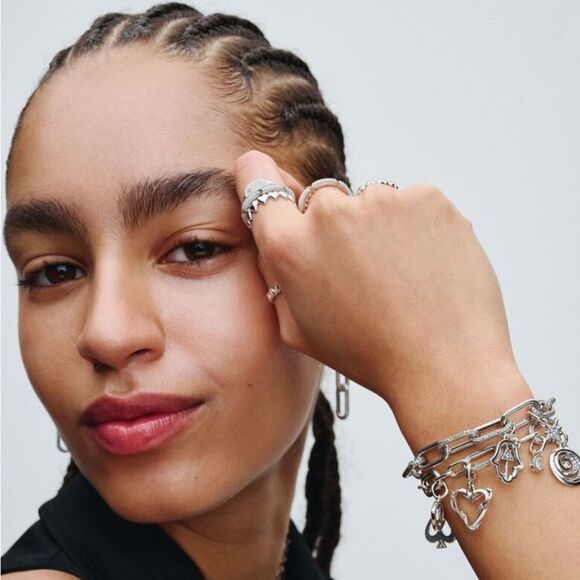 Pandora Me Stones and Enamel Ring - Picture 2 of 7